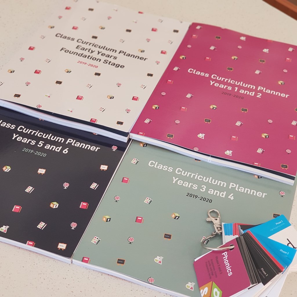 EduboxSocial's tweet photo. Our curriculum planners include the full curriculum content descriptors, room for assessments, transition information, planning ideas, note sections and an academic calendar.
#CurriculumPlanner
#Teacher #Teach #EYFS #EY #Teacher https://t.co/3MLRzK1LpH