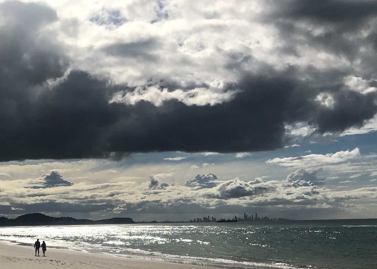 AnthonyTindale1's tweet photo. A walk on a winter’s afternoon. https://t.co/vJ8Pwu9jQU