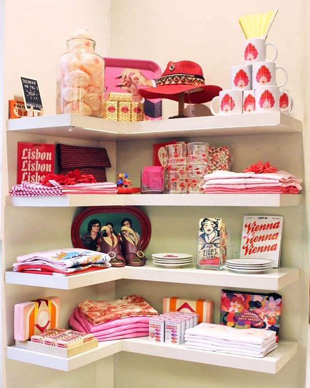 HOT VIBES 🍬 #StoreMoments
🛍 Place your order via WhatsApp ＋39 349 2693393 ⚡or email ecommerce@waitandsee.it 💌

#WaitAndSeeStyle #RememberToDance #WhatsAppAndSee #PinkVibes More on bit.ly/14OLMC8 #waitandseemilan