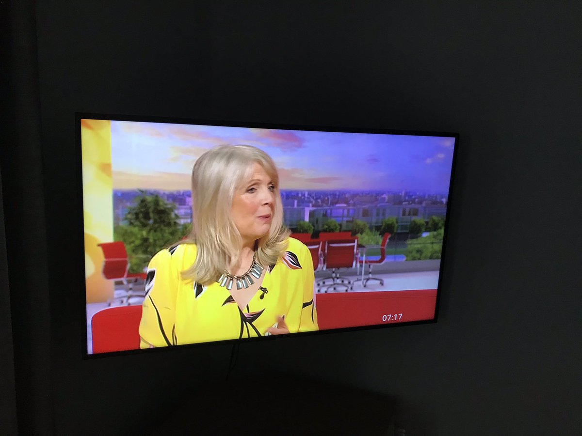 Just saw @FionaCLoud on @BBCBreakfast 😀- raising the public and professional awareness of Acute Kidney Injury! @ThinkKidneys #acutekidneyinjury @NHSEngland