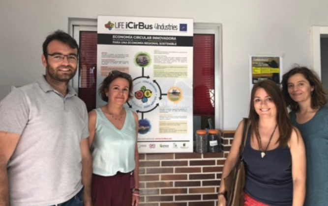 IcirbusLife's tweet photo. Comienza la validación industrial del nuevo #material de #construcción #sostenible con #grupoMANZANO @INTROMAC https://t.co/dThzj7TsyT https://t.co/cDRlbNVSgY
