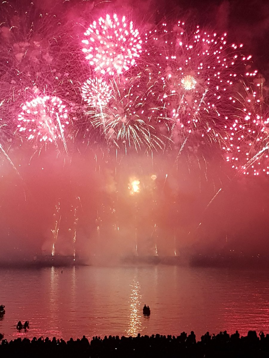 Arquimier's tweet photo. #celebrationoflight, the night was amazing, is great to be #alive @CelebOfLight @Honda https://t.co/ReHK9cn8rV