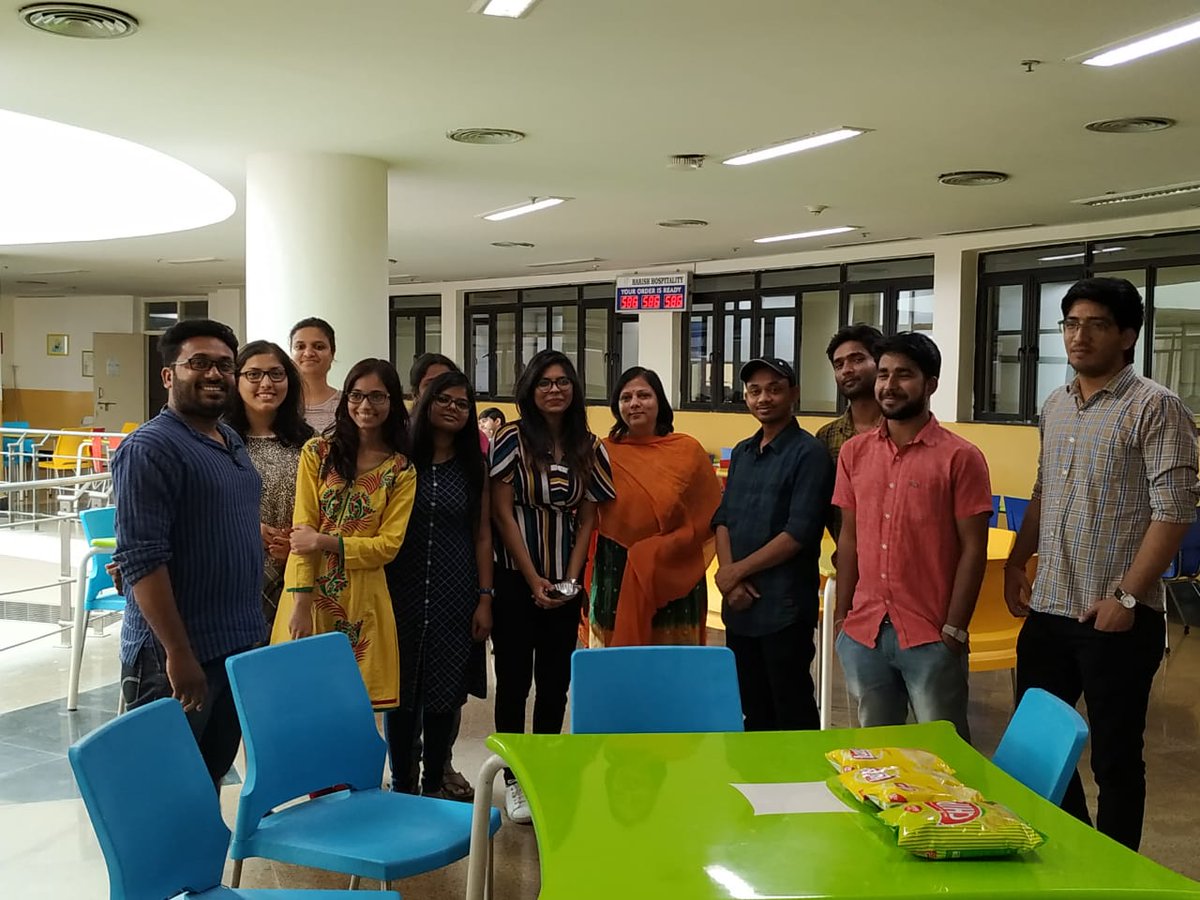 PriyaSri576's tweet image. So finally I received my dissertation certificate. I am so thankful to @unescorcb and especially @deepj73 Deepti Mam for providing this wonderful opportunity to learn and grow in an independent scientific environment. I couldn&apos;t have imagined a better six months.😊
#funandscience