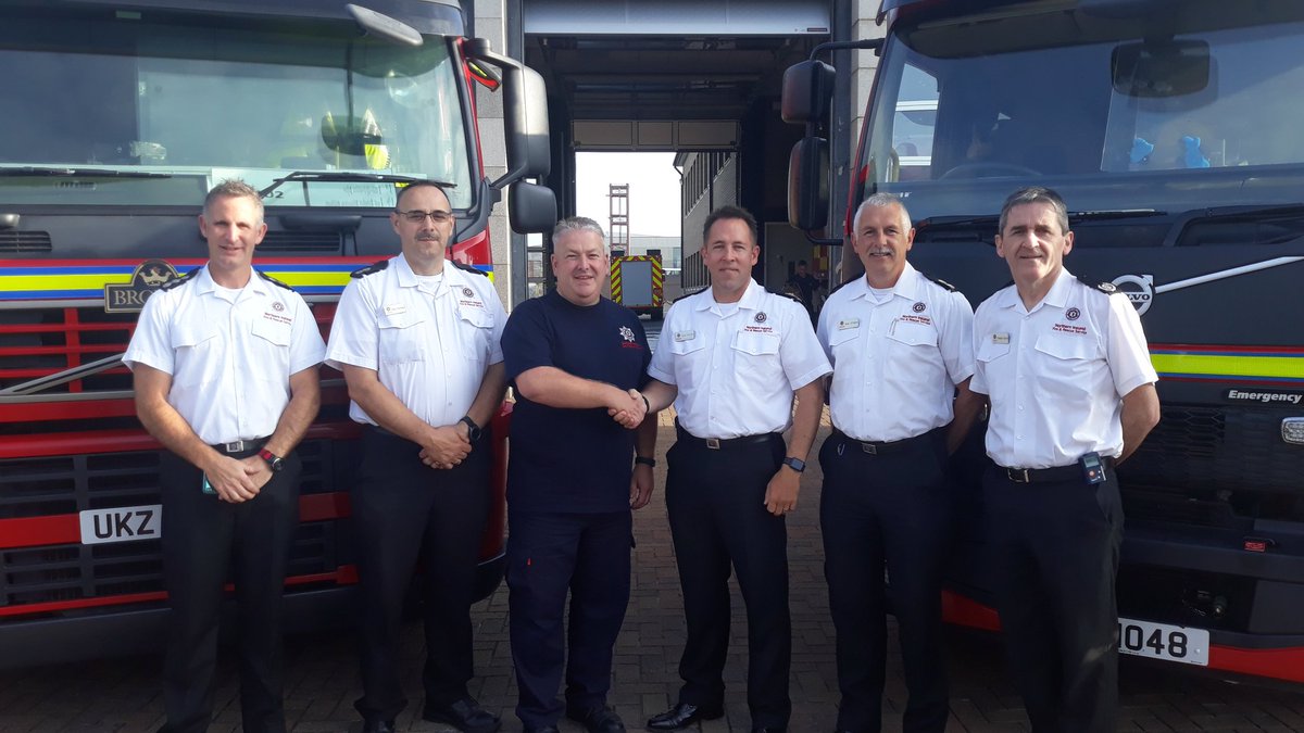 RandyMcComb1's tweet photo. Farewell to our highly respected Crew Commander Davy Bickerstaff Newry Fire Station retiring today after 30 years dedicated   service. All your friends in SAC wish you a long, healthy and happy retirement. #respect #Gentleman #professional @NIFRSOFFICIAL @nifrssouth https://t.co/28oKTfG8xd