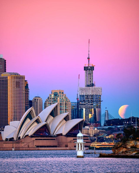 TaurusMarketing's tweet photo. A very special lunar eclipse and the most iconic landscape in Australia in one picture, oh Sydney, we’re in love!
📷: Chris Parry
#ILoveSydney #LunarEclipse #SydneyOperaHouse #VisitSydney #TaurusPR #TaurusMarketing #SydneyAgency #SydneyPR #Friyay #TGIF https://t.co/dcuaYyd8Gl