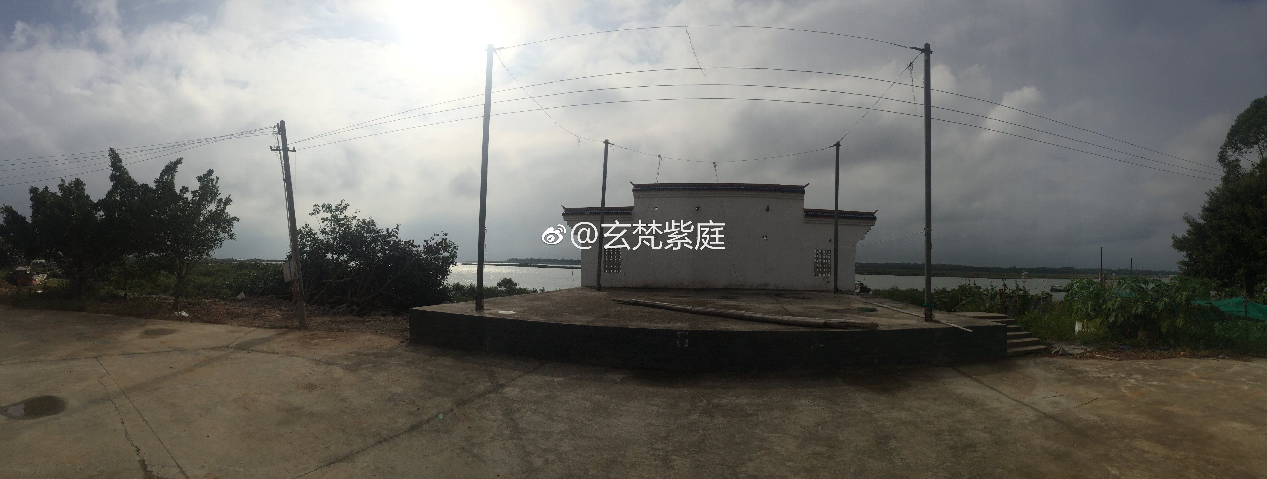 玄梵紫庭on Twitter 海边的庙 外影壁墙的风水重要性 风水超话 道教超话 道教 庙https T Co Ihutweysuy Twitter