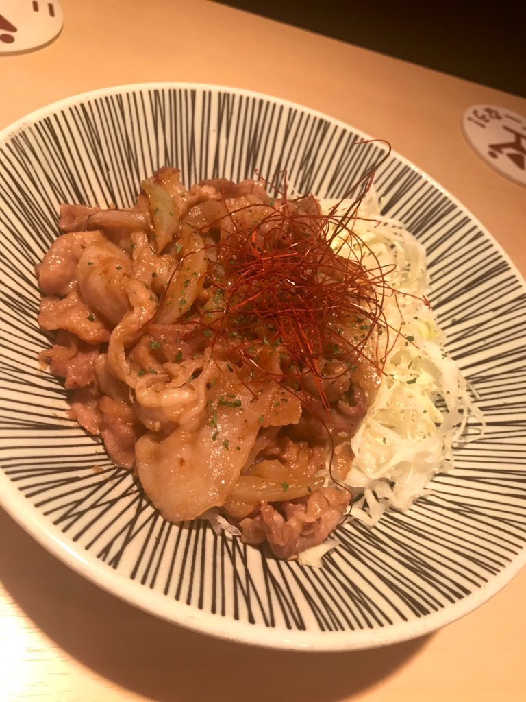 ট ইট র ニコバー新宿 新成人タダ飲み 本日のニコバー新宿店スペシャルメニュー 今日から8月 1日のオススメは 生姜味噌豚丼 です シャキシャキキャベツと食べると良い塩梅なんですよっ 飲み放題の方はお得な平日プレートでのご提供です その他