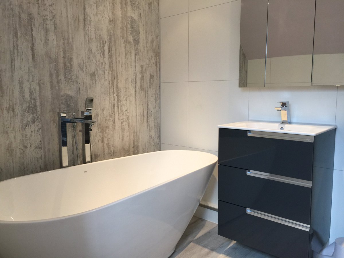 Fibo_UK's tweet photo. All of Fibo’s versatile, durable wall panels come with a market-leading 15-year guarantee. Get in touch with our team to find out more ☎ 01494 771242 📧 sales@fibo.co.uk #TransformWalls #WhyTile #ThursdayThoughts https://t.co/76dT7VB3mX