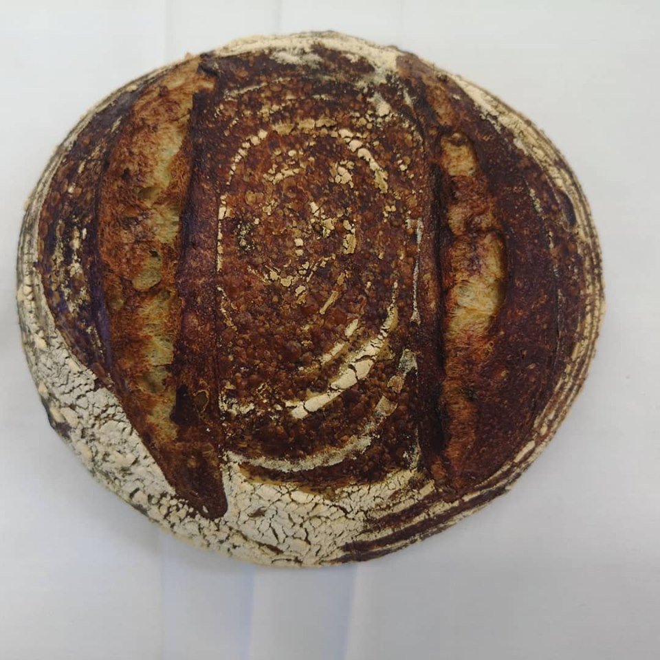 Our freshly baked sourdough 🤤
.
.
#freshbread #sourdough #artisan #wildyeast #yeast #bread #fresh #bakery #baker #food #foodie #foodlover #foodporn #foodphotography #foodstgram #chef #cheflife  #restaurant #familyowned #eatlocal #foodinfife #scotland #steakhouse #steak