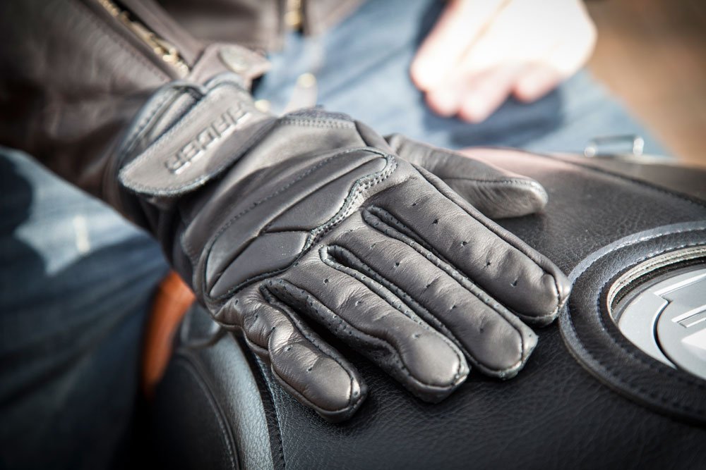 Racer Field Gloves Black

#racer #field #black #gloves #bikegloves #motorbikegloves #motorcyclegloves #bikergloves #bikerprotection #bikerarmour #armour #biker #bikerclothing #motorcycle #motorbike #superbike #bikerfashion #motorbikefashion #tranam #bikerheadz