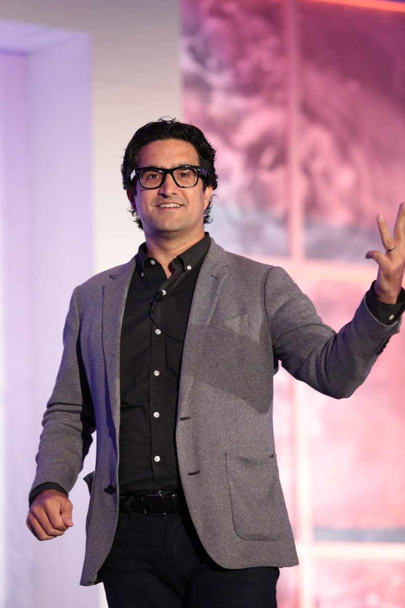 NextUpIsNow's tweet photo. "Men need to be aware, activated and outraged. To the women in the room. You have to invite men into the movement. We're scared." - Andy Dunn, NEW Board Member &amp; SVP of Direct-to-Consumer Brands, @Walmart , Co-Founder, @Bonobos on Male-Ally-ship at #NEWExecForum
#GenderEquality https://t.co/f2jrquPfmU