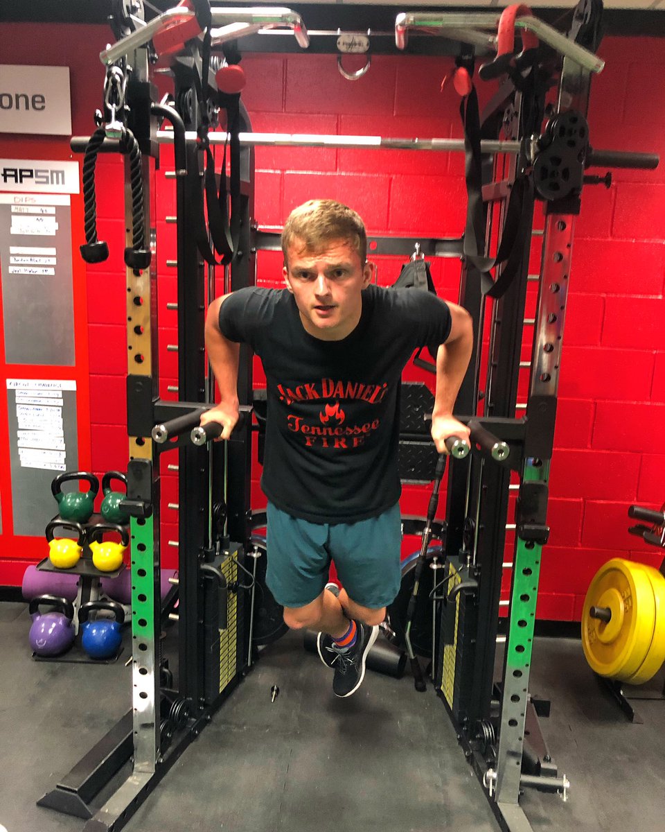 Staring down August with determination
No pinch punch here 🥊 

#apsmdrivers #motivation #performance #bethebestyou #hardworkpaysoff #pinchpunch #august #newmonth #determination #training