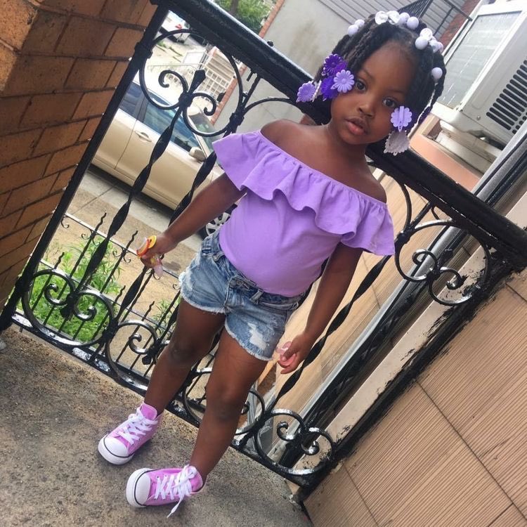 AgloryHandC's tweet photo. Get your little girls accessories in store.... and while you’re there you might as well grab some things for yourself 🤷🏾‍♀️ 
•
•
•
•
#hairaccessories #hairbobbles #hairbows #littlegirlshairstyles #cutegirls #blackgirlmagic #blackgirlsrock #blackownedbusiness https://t.co/RHMxLRWhCw