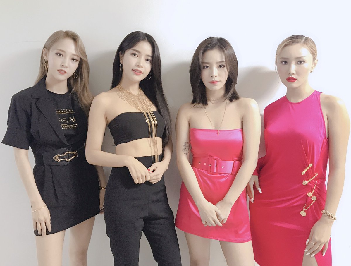 ddongbyullie's tweet photo. Black pink in your area https://t.co/AL9uK3P6GV