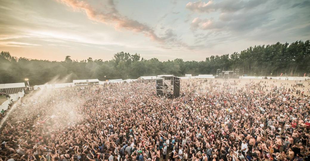 tslesfestivals's tweet photo. #OFQCW | Foreztival, Xtreme Fest, Au Pont du Rock, Le Chien à Plumes, Reggae Sun Ska... 👉 https://t.co/NX8e3ZuNI4 https://t.co/9myP276yKl