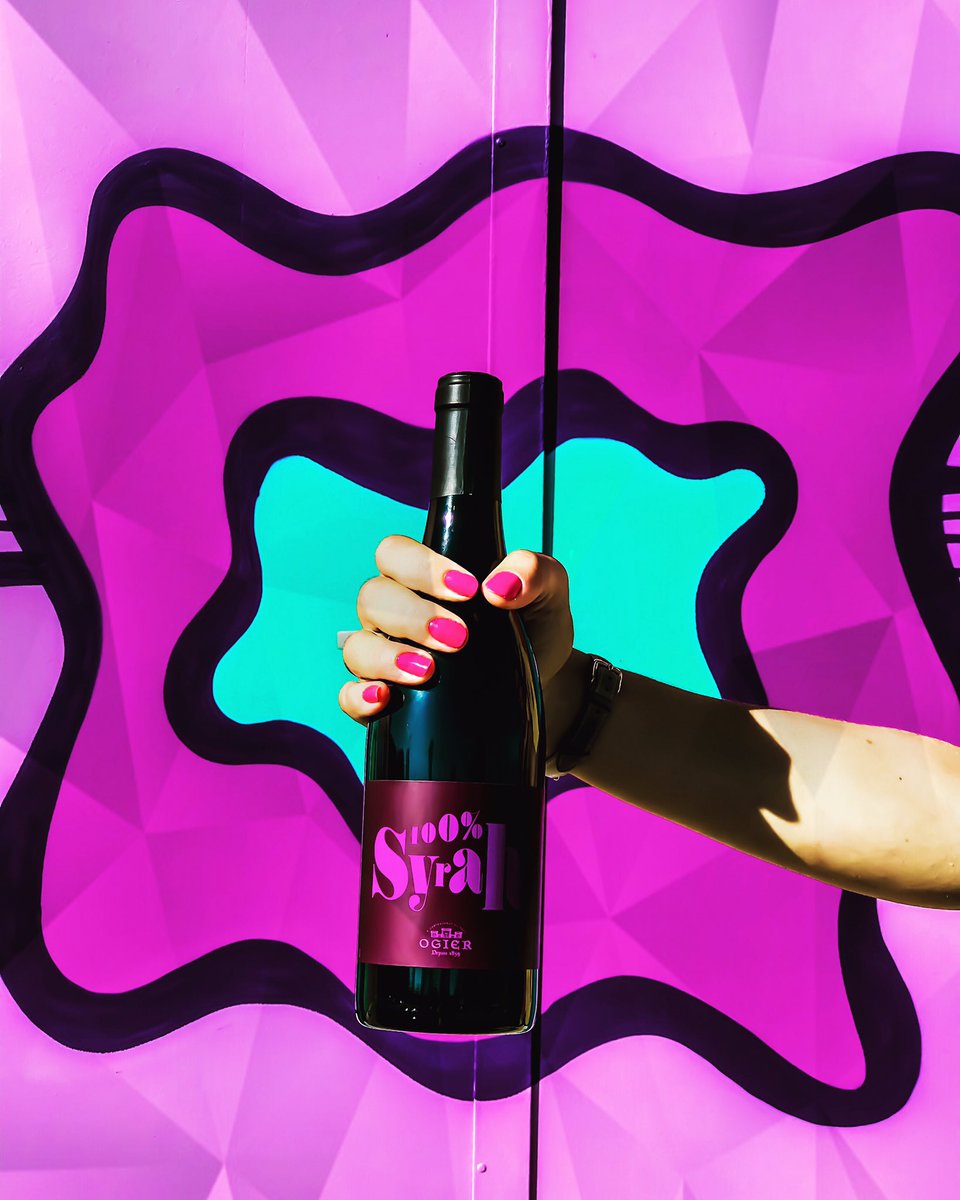 ❕NEW❕Avez-vous déjà dégusté notre nouveauté? Car avec le 100% Syrah tout va! 🍇 #MaisonOgier #CollinesRhodaniennes #Syrah #100pour100 #100pour100Syrah #wine #redwine #PablitoZago #StreetArt #Orange #art