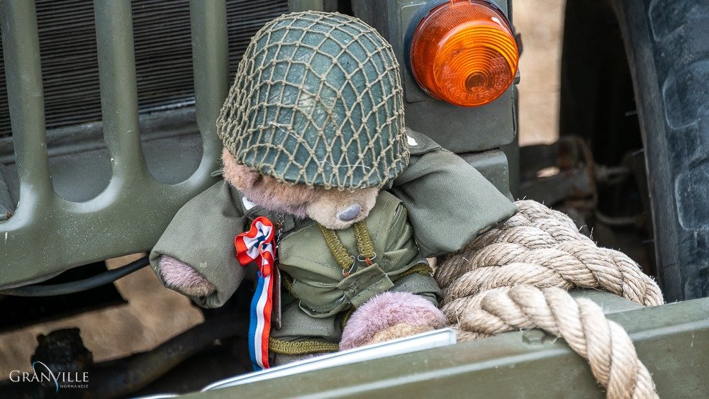 Le #75eanniversaire du #Débarquement et de la #Bataille de #Normandie se poursuit à <a href="/ville_granville/">Granville Normandie</a> ! Rendez-vous au #campement #militaire reconstitué de la Pointe du Roc jusqu'au dimanche 4 août. Vous pourrez aussi y visiter les blockhaus réhabilités par #Unété44. <a href="/cobra_piper/">Piper Opération COBRA</a>