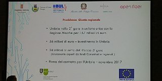 AdUmbria's tweet photo. presidente @FabioPaparelli a #Castelgiorgio, primo comune in Italia, tra le "aree bianche", in cui si accende fibra ottica (banda ultra larga #BUL) @openfiberIT #agendadigitale https://t.co/6t5V2M31Yk