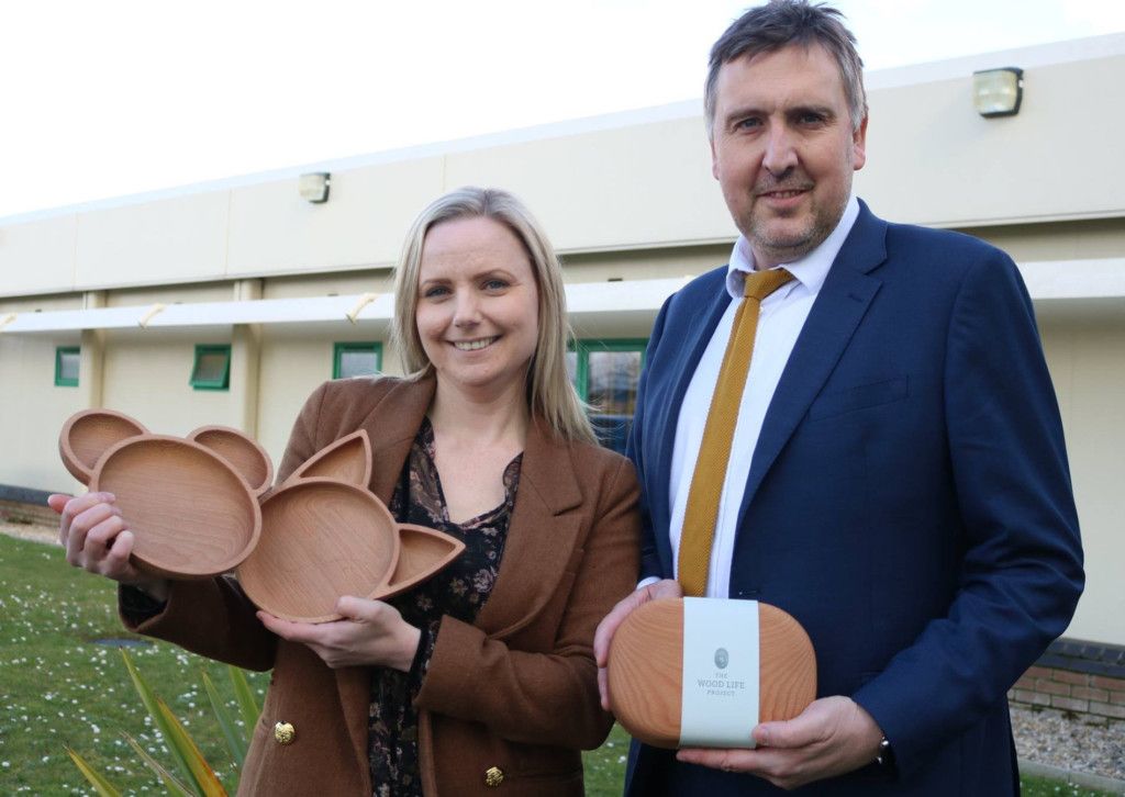 RainMaintain's tweet photo. The mother-of-two on a mission to replace household plastic with wood

#plastic #wood 
https://t.co/evO2Cep4Dk https://t.co/1pGdAOEOd1