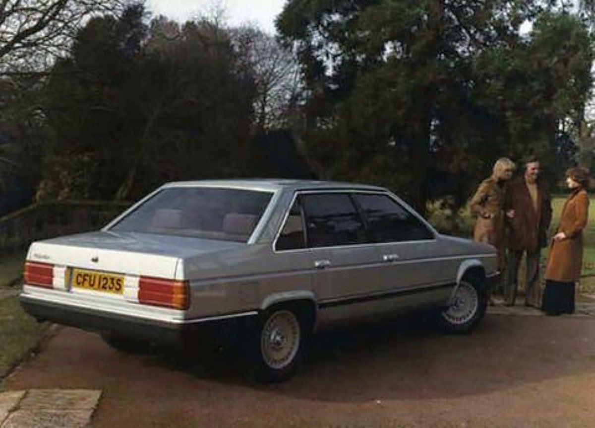 GeorgeCochrane1's tweet photo. Today's Caption Competition...

1 - There is no prize.
2 - I accept No responsibility for any/all responses.

#ThrowbackThursday #TalbotThursday #TagoraThursday https://t.co/AOPjtj58WI