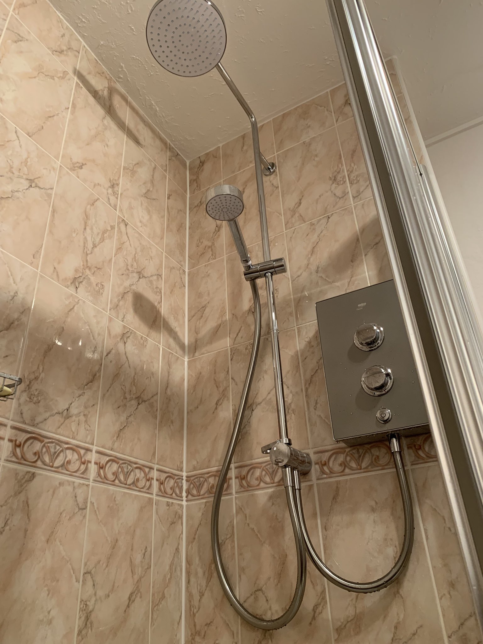 Details 143+ mira decor shower vova.edu.vn