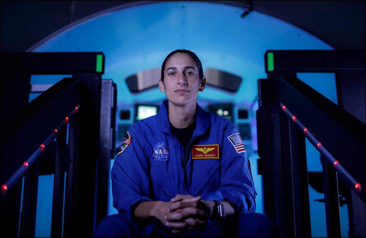 nasahqphoto's tweet photo. We are returning to the Moon to stay, and preparing to go beyond. We are @NASA – and after 60 years, we’re just getting started! Check out the "We Are NASA: Portraits" captured by the NASA HQ PHOTO team! #Artemis 📸 https://t.co/VHySAbzOve https://t.co/dLXVRwqqRd