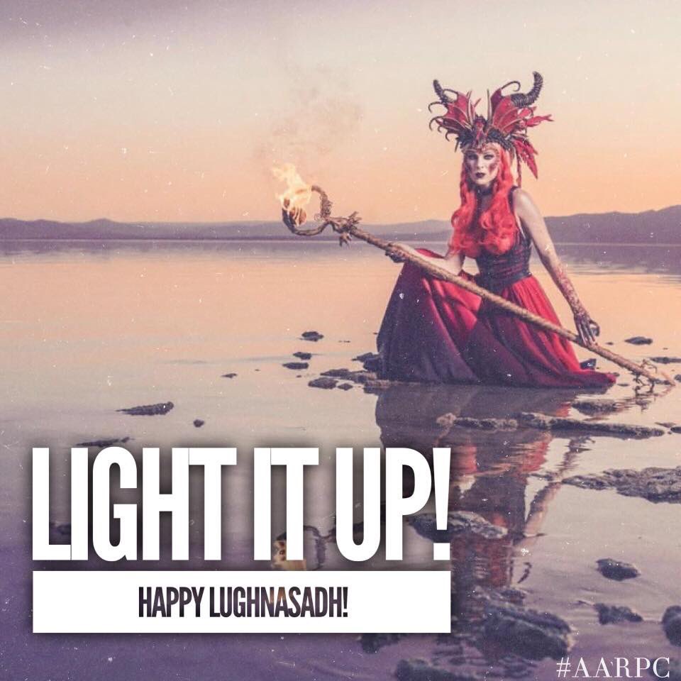 AARPC_Official's tweet photo. Forgot to get your #lughnasa or #lammas card? We have you covered 🌛🥐☀️🥐🌜 https://t.co/7dHkDpkLOD https://t.co/Q8a3mtyfBk