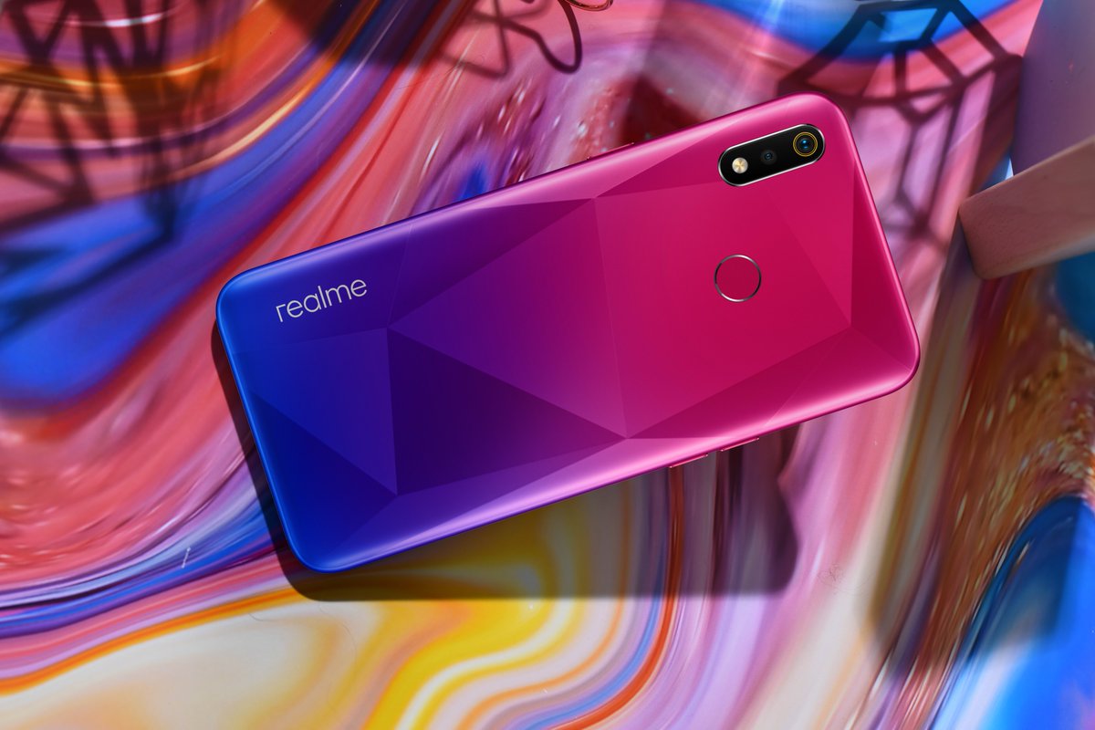 Rmx 3363. Realme 3i. Realme 3. Realme кто производитель. Realme 3i rmx1827.