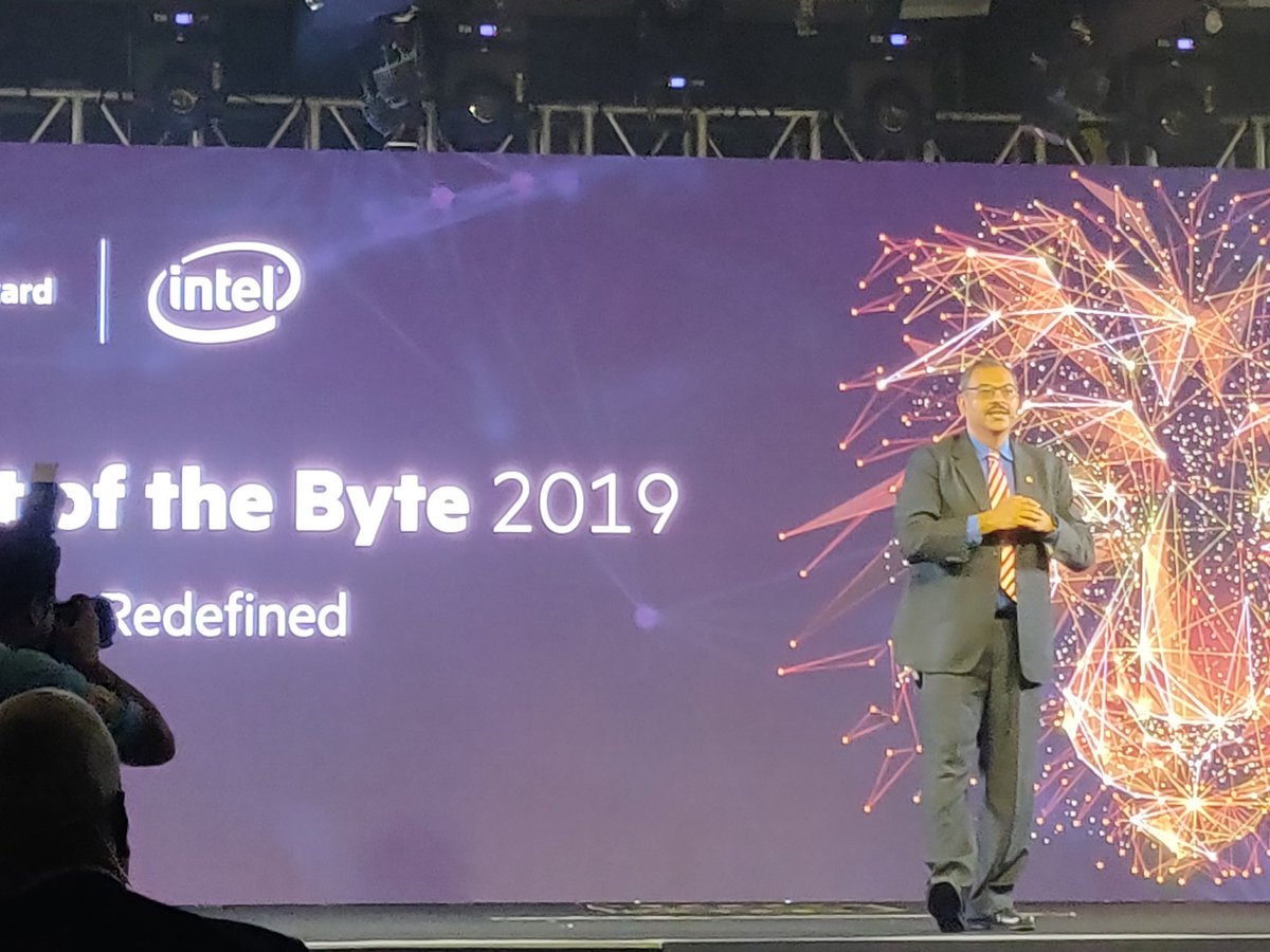 VJOnline24x7's tweet image. #hpemotb kick-started..