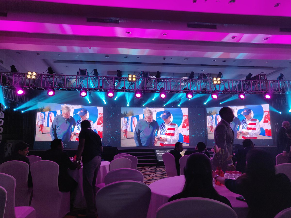 VJOnline24x7's tweet image. #hpemotb kick-started..