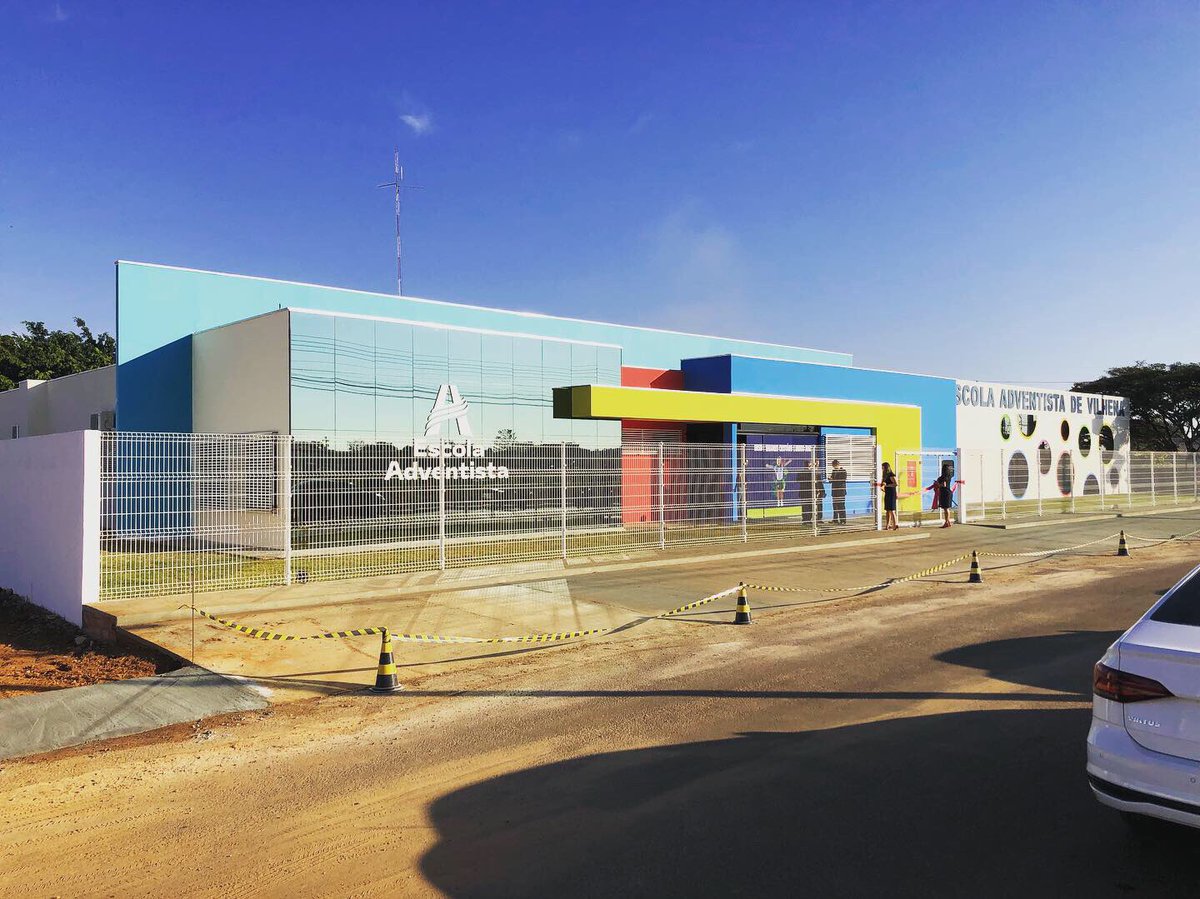 RFELBERG's tweet photo. Inauguração da Escola Adventista de Vilhena. Uma linda estrutura para pregar o evangelho através do ensino. Parabéns aos Adm pela condução desse projeto fantástico https://t.co/xaUGM60oQc