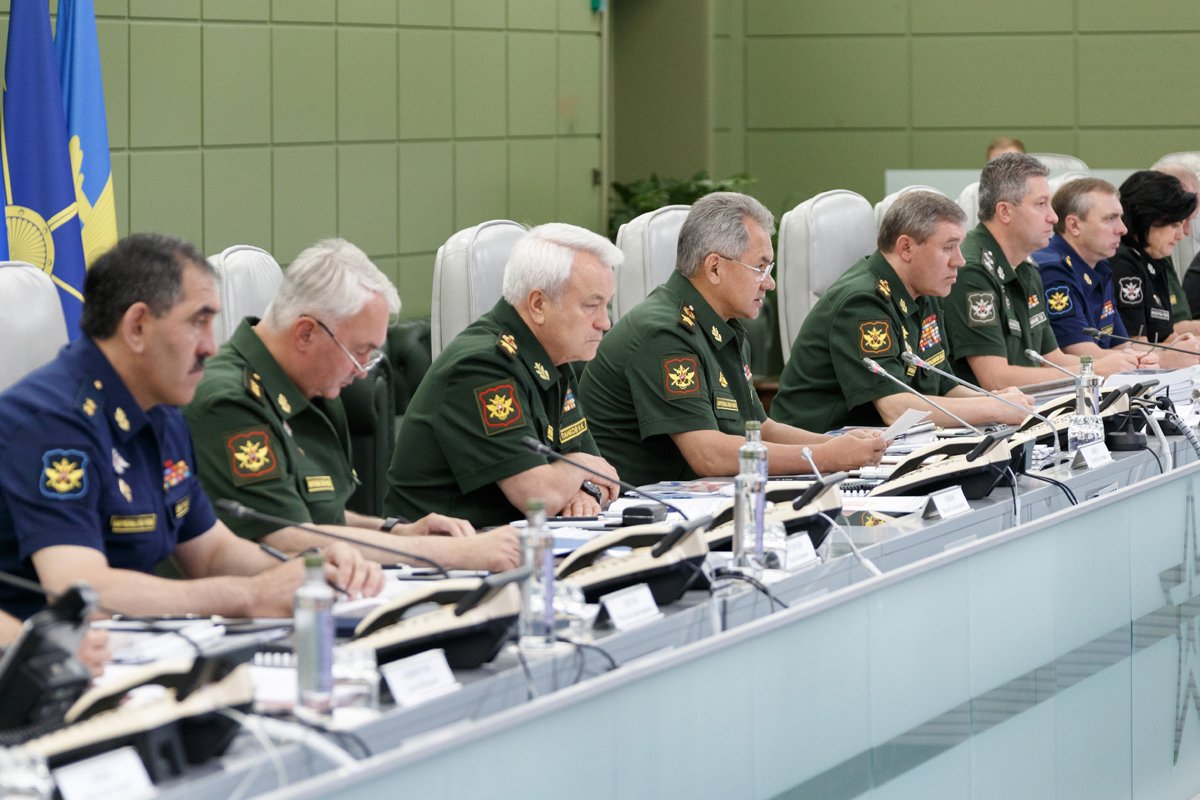 Власть в военном управлении