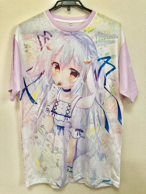 夏コミ新作、りるるちゃんフルグラTの写真です🤳これは色校なので色がちょっと薄めでした。実物はもう少し色が濃くなります!大変着やすい感じになっております✨ 