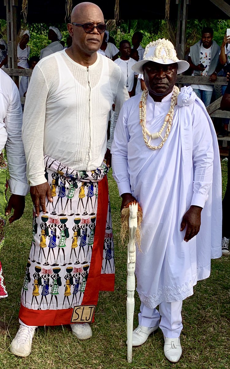 SamuelLJackson's tweet image. Out here meeting Kings!!! From where I came from to here??... Miraculous!!! @Jeezy #thugmotivationchallenge