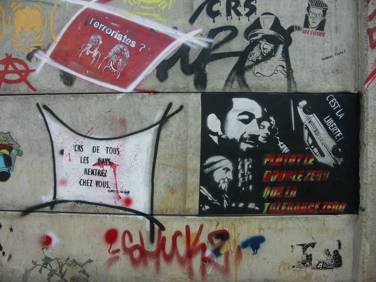 PatrickFavrel's tweet photo. #WalkAndWall : #StreetArt in #Paris #StencilProject 2004 https://t.co/nmphle6WCC