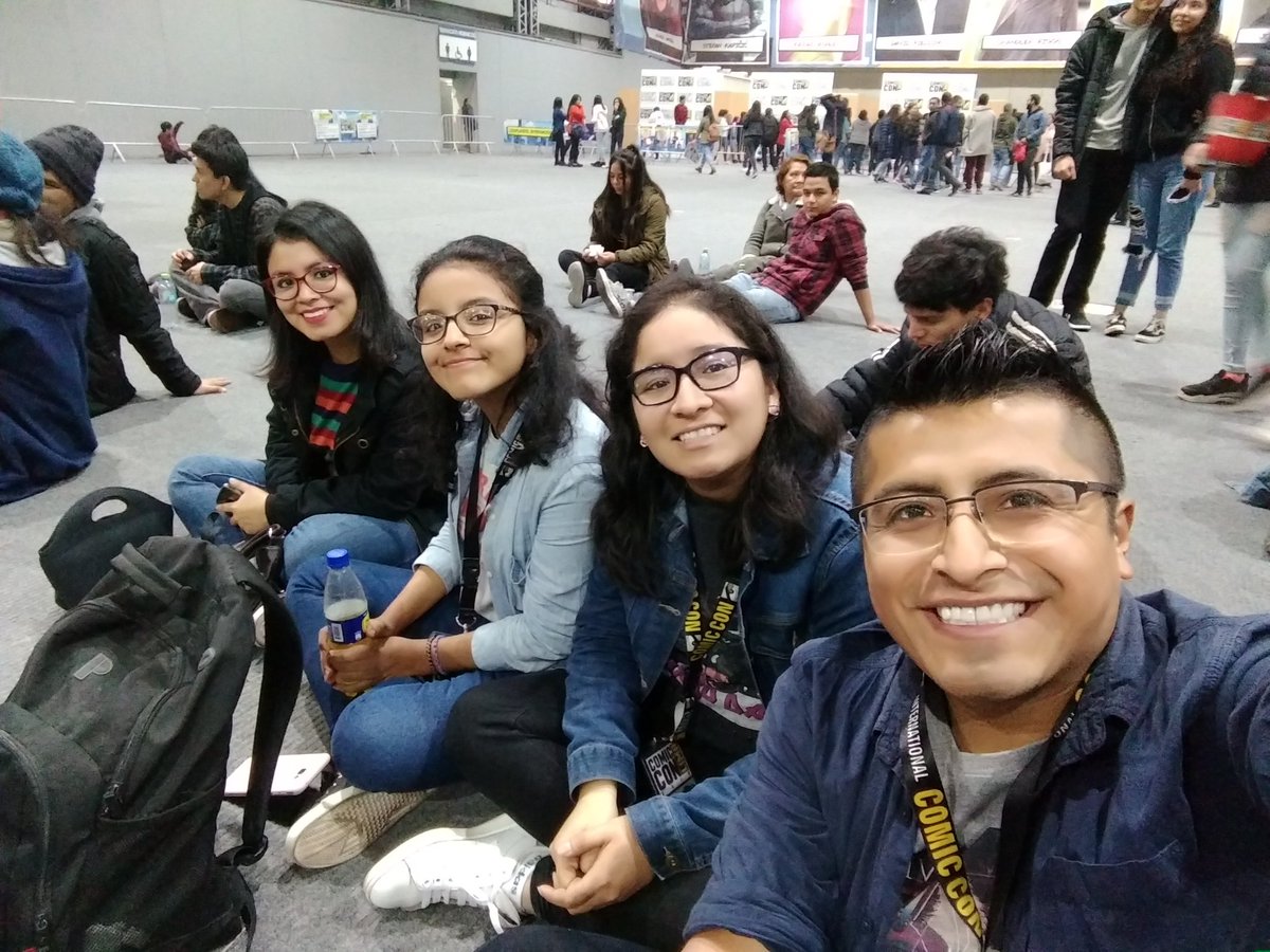 Edgar_evanfan's tweet photo. #ComicConLima2019 📸🎬🎟️
#GreatMoments 😁
#Friends 🤗
#Mily 💖😊 https://t.co/oAN3XqdVuf