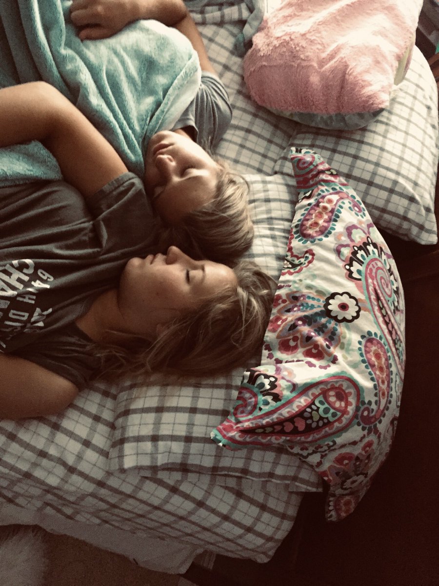 borders_07's tweet photo. On this day, seventeen years ago, I was given a forever best friend. There truely is no love like sister love. I hope 17 is full of as many smiles as you’ve given me the past 17 years. I love you so much bed buddy❤️ https://t.co/wzU6BHqJs8