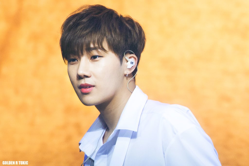 slowcat0428's tweet photo. DAY 16) 성규는 덮규vs깐규vs반깐규
세상에 그 모습이 마치 덮규도 잘생기고 깐규도 잘생기고 반깐규도 잘생겨서 잘 못고르갓구나 싶은 이것을 뭐라하나요? 🙋♀️
^^정답은 김성규잖아 전부 다 잘생겼잖아
어떻게 고를수가있어 고르는 척 하는거겠지🤷♀️
김성규를 학구열합니다💗
#규앓앓_머무를게 #D_160 https://t.co/feD8GKwBjT