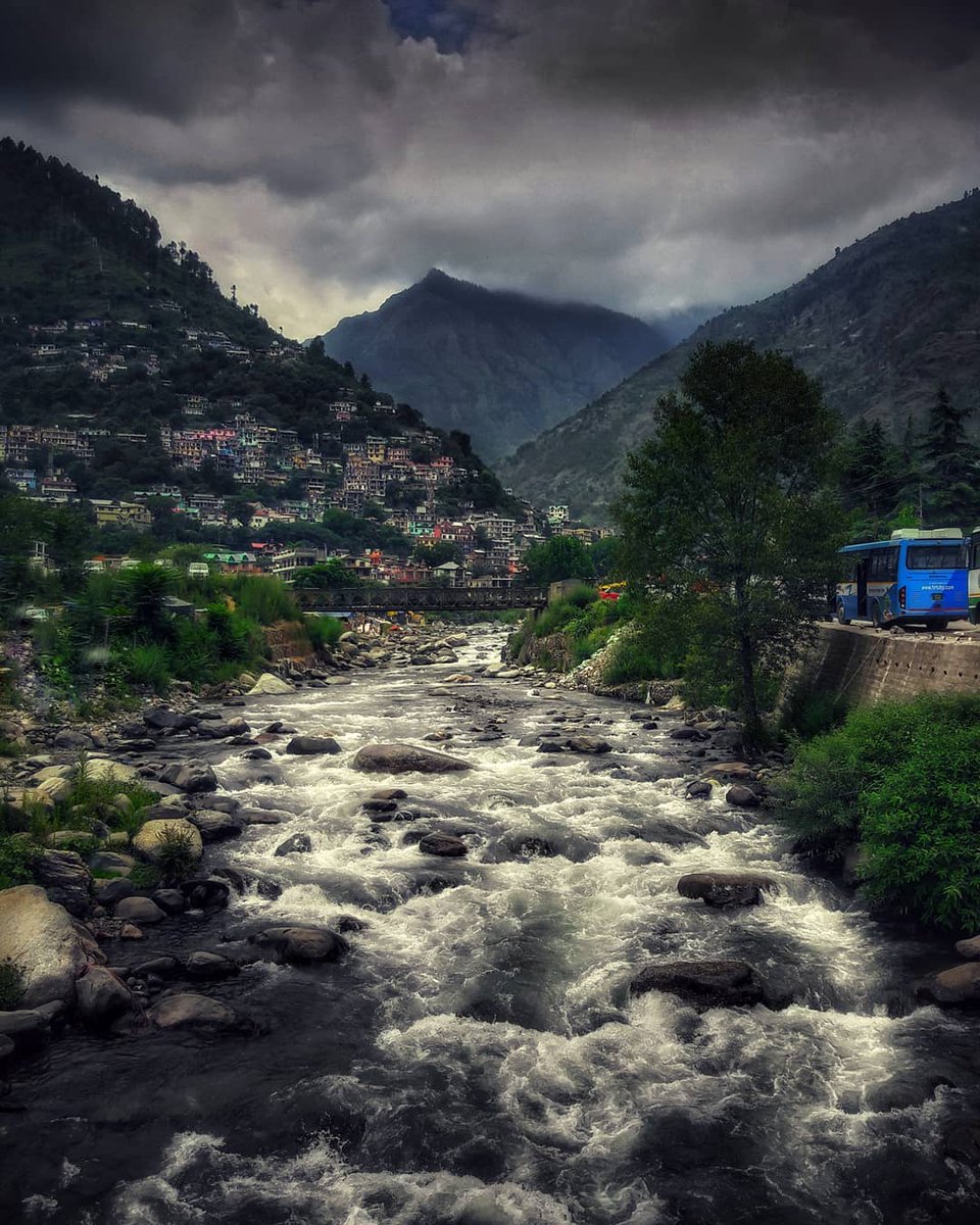 ShimlaIn's tweet photo. Go where you feel most alive.
.
.
.
.
Picture Credit: @hon_e_
#himalayas #mountains #himachal #Kullu #insta_himachal #instahimachal #landscape_captures #landscape_photography #inshimla https://t.co/yMoh9zGBpl