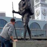 米サンフランシスコにてラスボスガンジー像現る!？