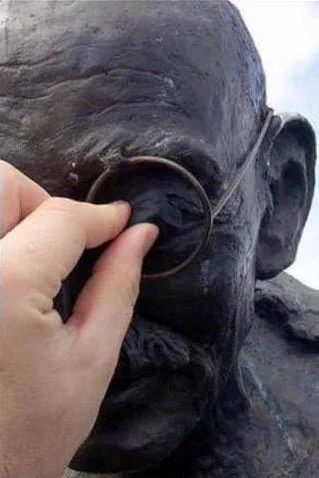 米サンフランシスコにてラスボスガンジー像現る！？