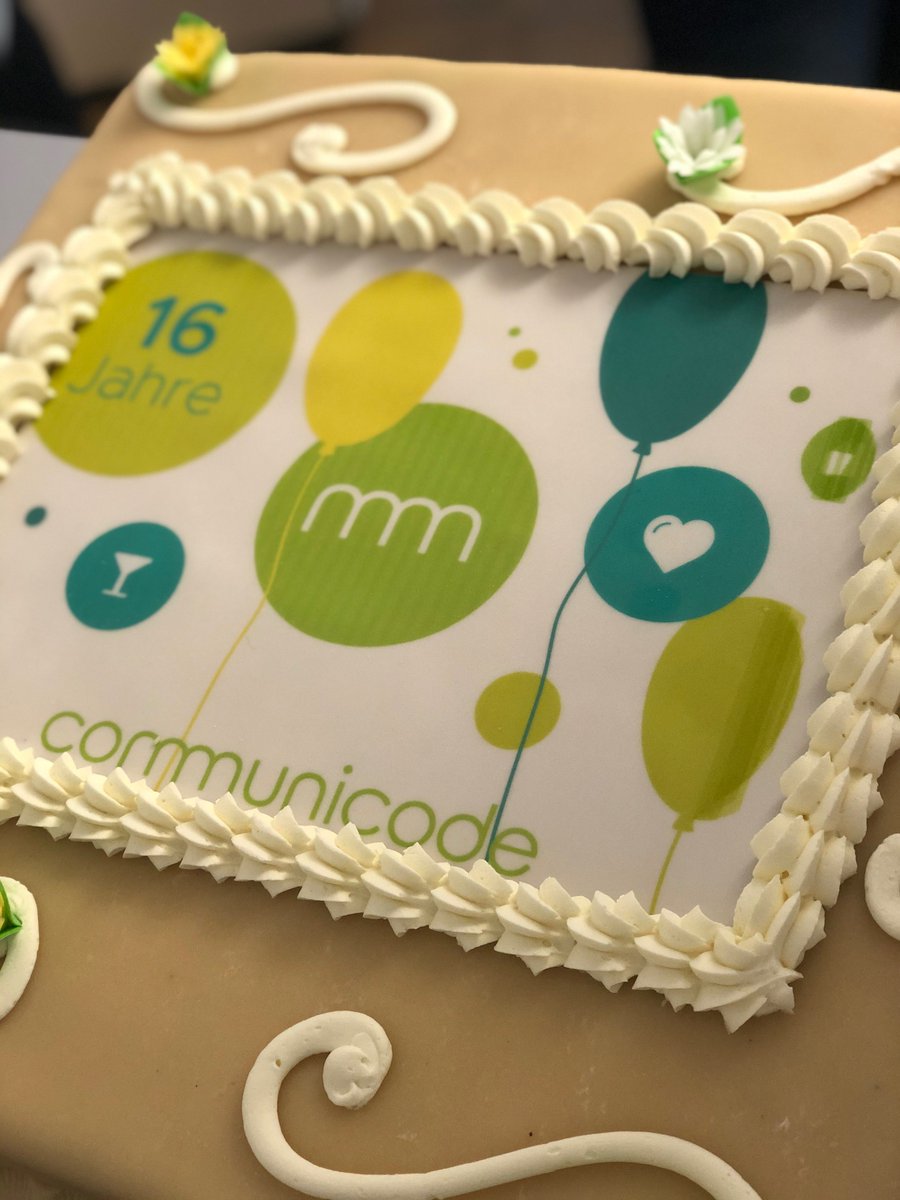 TKopatz's tweet image. #HappyBirthday #communicode ! 16 Jahre, wow. Ich bin stolz auf uns und unsere tollen Mitarbeiter ! Gleich wird gefeiert! #Cake #Preview #Party #LiveAndDev #AzubiPower #Essen