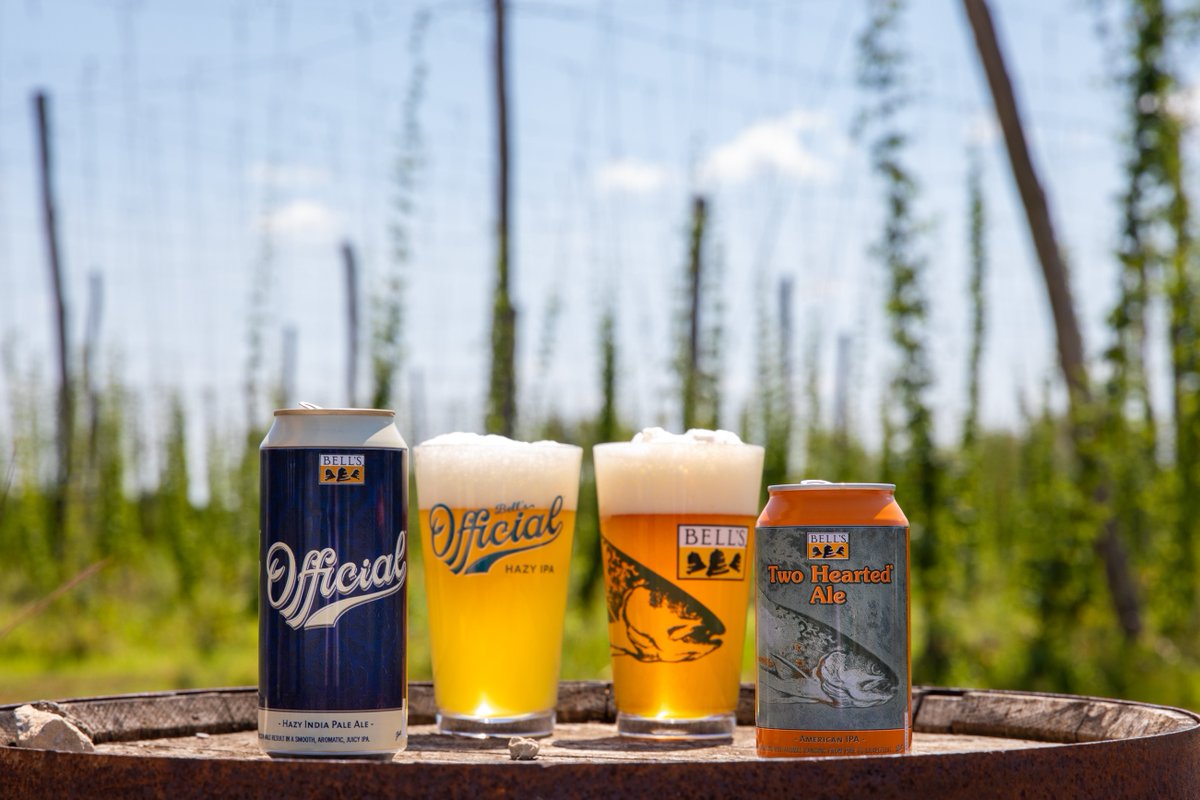 BellsBrewery's tweet image. Officially Official's first #IPADay with a friend who's celebrated a few. Happy #IPADay! 🍻