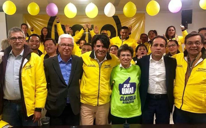 sammys18's tweet photo. Que el Polo Democratico avale candidatura de Claudia Lopez
 garantiza una alcaldía parecida a la de Samuel Moreno y Lucho Garzón.
#QueHorror https://t.co/ur0VcDMV0Z