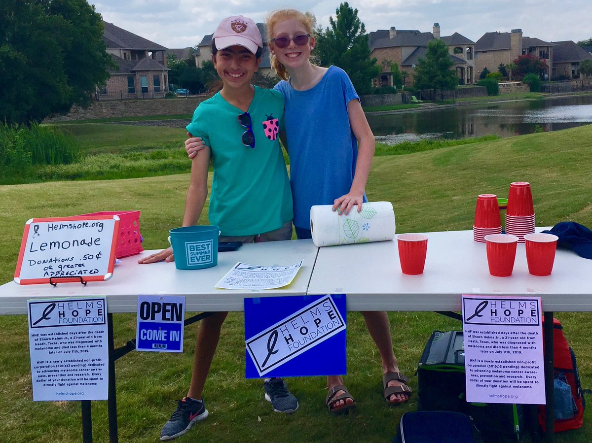 _helms_hope's tweet photo. Shoutout to these lovely girls for setting up a lemonade stand for HHF!!
—
DONATIONS!! These are key to helping the foundation make a difference. 100% of donations go towards funding awareness campaigns and research. GO DONATE NOW at https://t.co/dU0QoRqFuS!! https://t.co/zqW3pdAV51