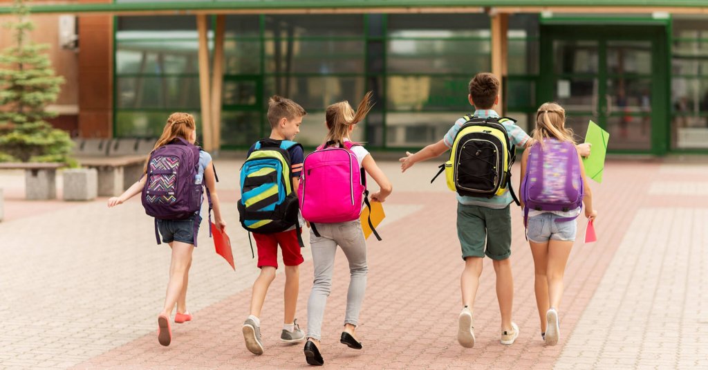 cheaphostUSA's tweet photo. Prime Day halo effect and 6 other trends to watch for back-to-school search marketing - Search Engine Land https://t.co/mMdBoVOWGp https://t.co/dj8N9vQNQT