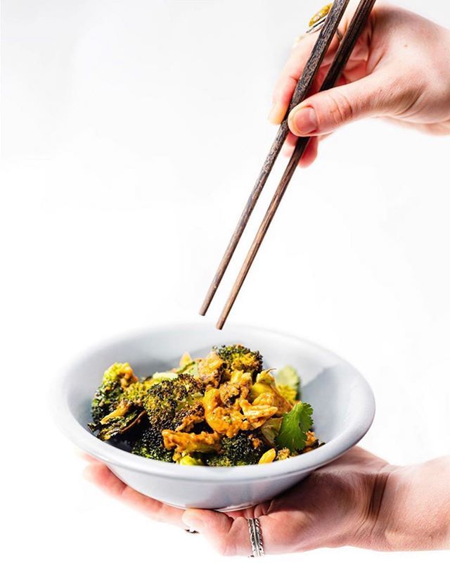 Martha (@marthabarphilly) on Twitter photo What’s Michelle Obama’s favorite vegetable? BARACKOLI 🥦🥦🥦
•
•
roasted broc, cashews, mushrooms, sichuan vinaigrette, cilantro... looking extra pretty in this shot courtesy of 📸 <a href="/Ted/">at ted for some reason</a> nghiem ift.tt/2Ow2mZT What’s Michelle Obama’s favorite vegetable? BARACKOLI 🥦🥦🥦
•
•
roasted broc, cashews, mushrooms, sichuan vinaigrette, cilantro... looking extra pretty in this shot courtesy of 📸 <a href="/Ted/">at ted for some reason</a> nghiem ift.tt/2Ow2mZT