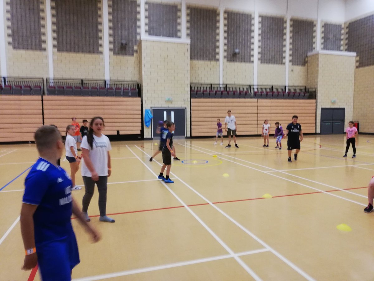 ALSportDev_GP's tweet photo. Another fantastic day at Ebbw Vale playscheme with 45 children attending! @Aneurinleisure @BGInspire  @vale_ebbw @bgfit4life ⚽🏐🏀🏊‍♀️🎾🏸 https://t.co/k34MxPhXk8