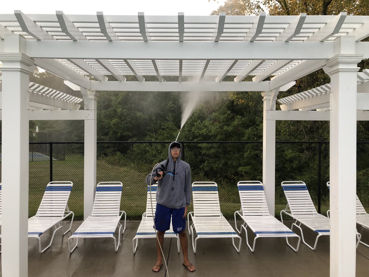 TannerRStewart's tweet image. Lifeguard were made for the water @CrystalAquatics and pergolas were made to be cleaned here at RBS @nicoleparnis88 #POOLOFTHEWEEK