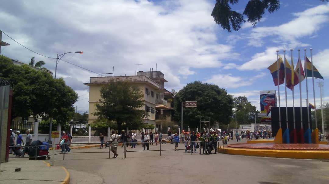 Como parte de los procesos de control migratorio propuestos por el Pdte. <a href="/NicolasMaduro/">Nicolás Maduro</a>, desde este 1ero de Agosto entra en vigencia el Carnet fronterizo para ciudadanos colombianos, quienes deben presentar el documento ante autoridades venezolanas.